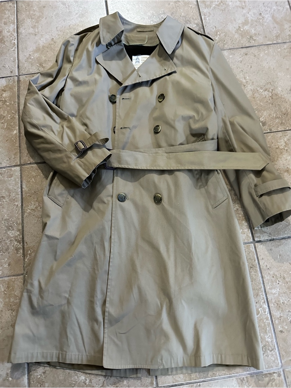 London Fog Classic Double-Breasted Trench Coat in Khaki/Tan